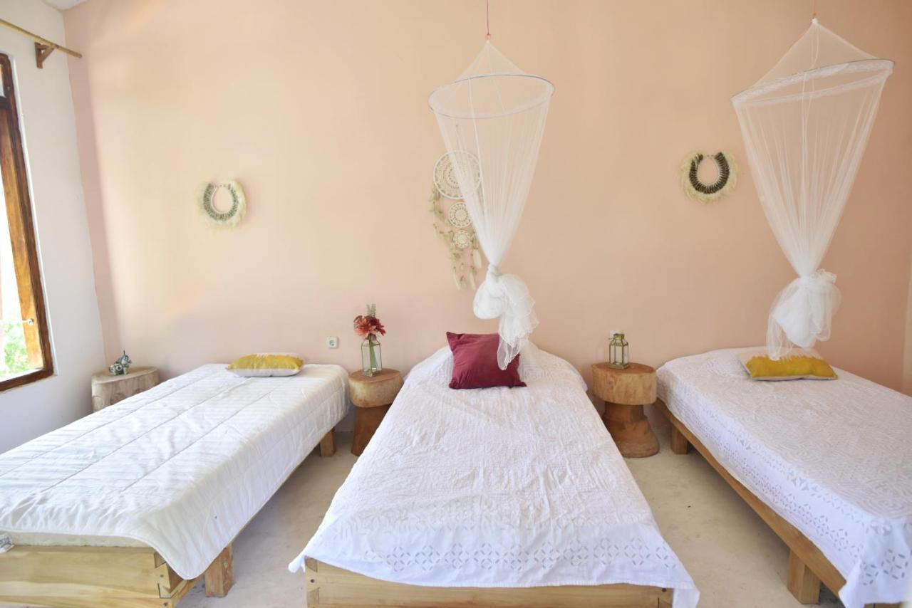 Lambo Homestay Waikabubak Dış mekan fotoğraf